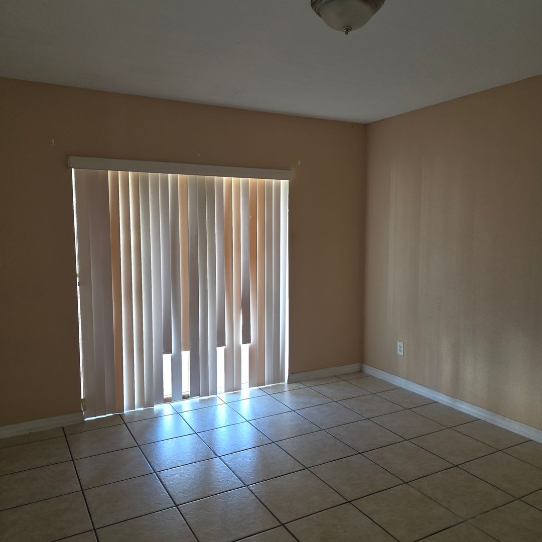 Condo 2 bed 2 bath – photo 2
