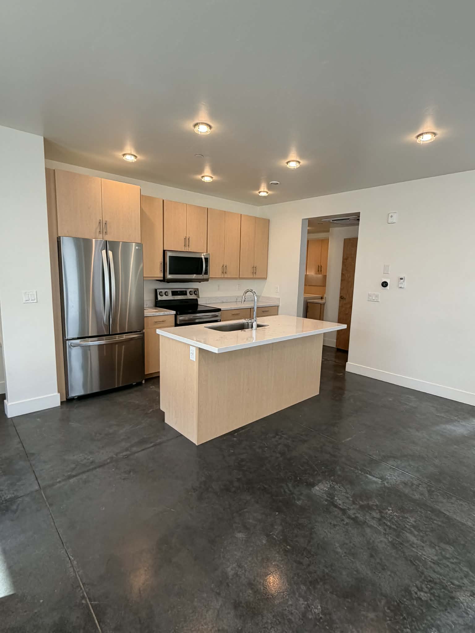 80 Beryl Ave Unit 3C – photo 4