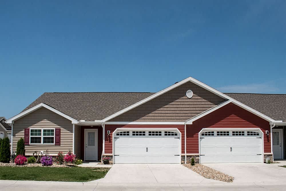 Redwood North Ridgeville Meadow Lakes Blvd – photo 2