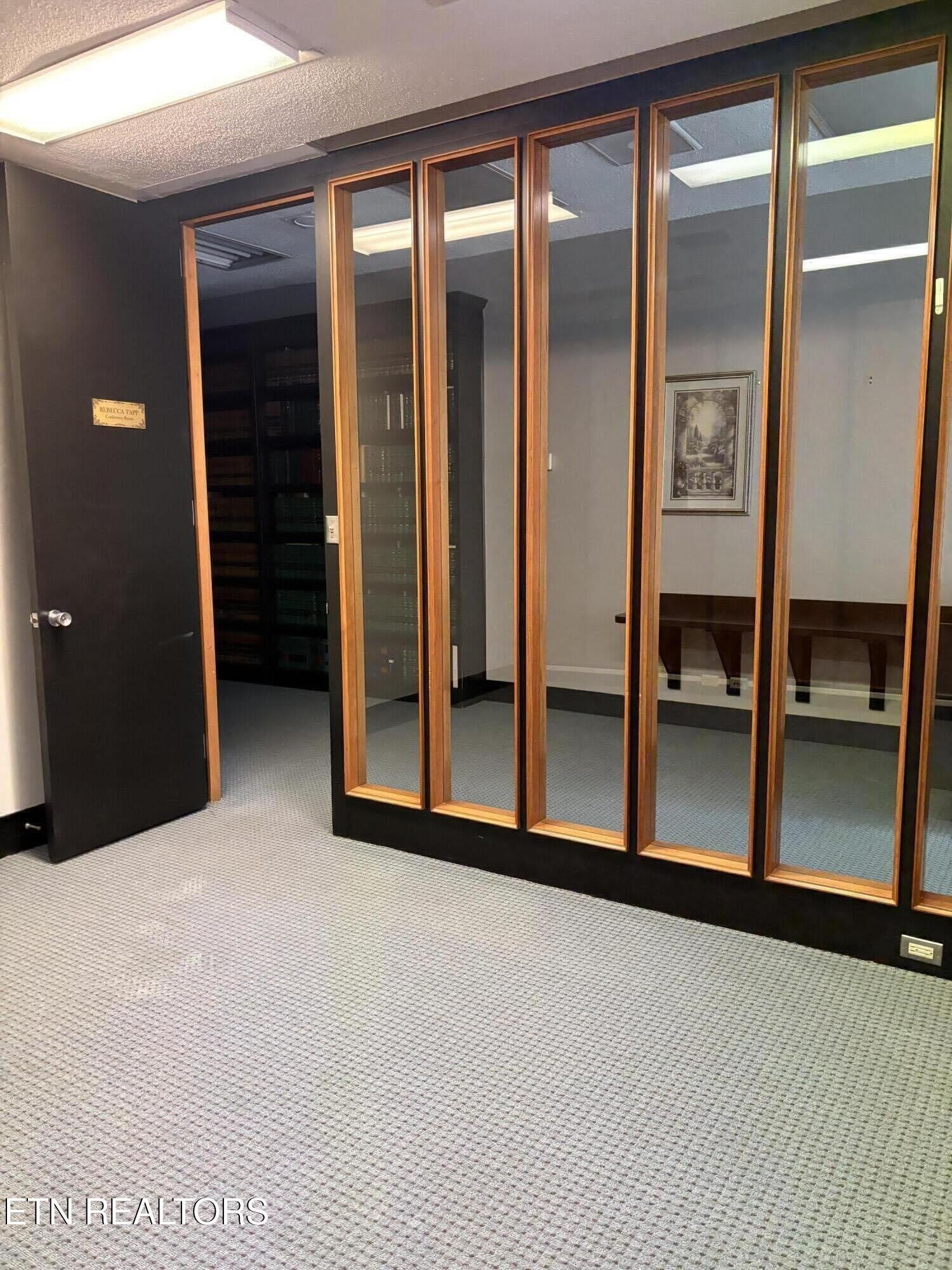 100 E Race St – photo 2