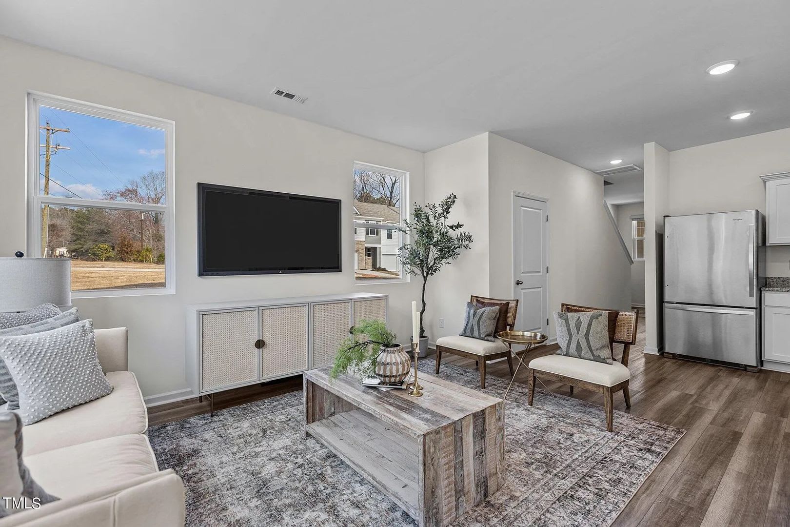 Room in 3 Bedroom Home at Primo Dr – photo 5