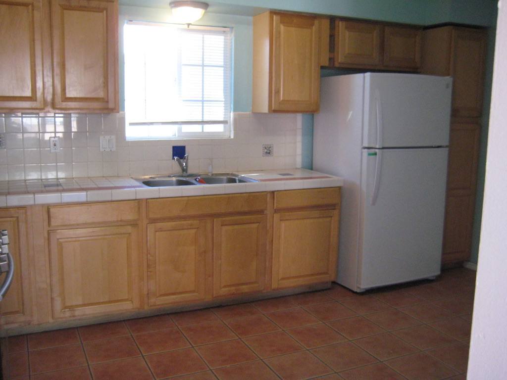 819 4th St – photo 3