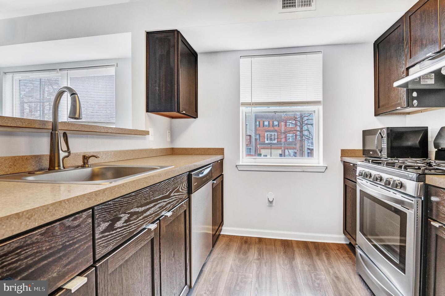 13900 Farnsworth Lane – photo 5