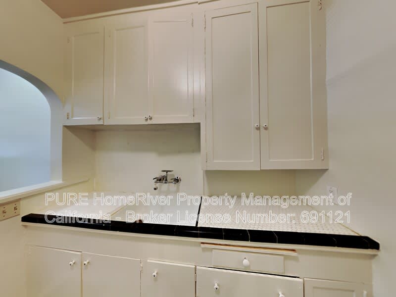 1322 H St – photo 4