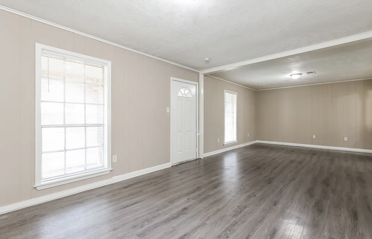 2838 Teasley Drive – photo 2