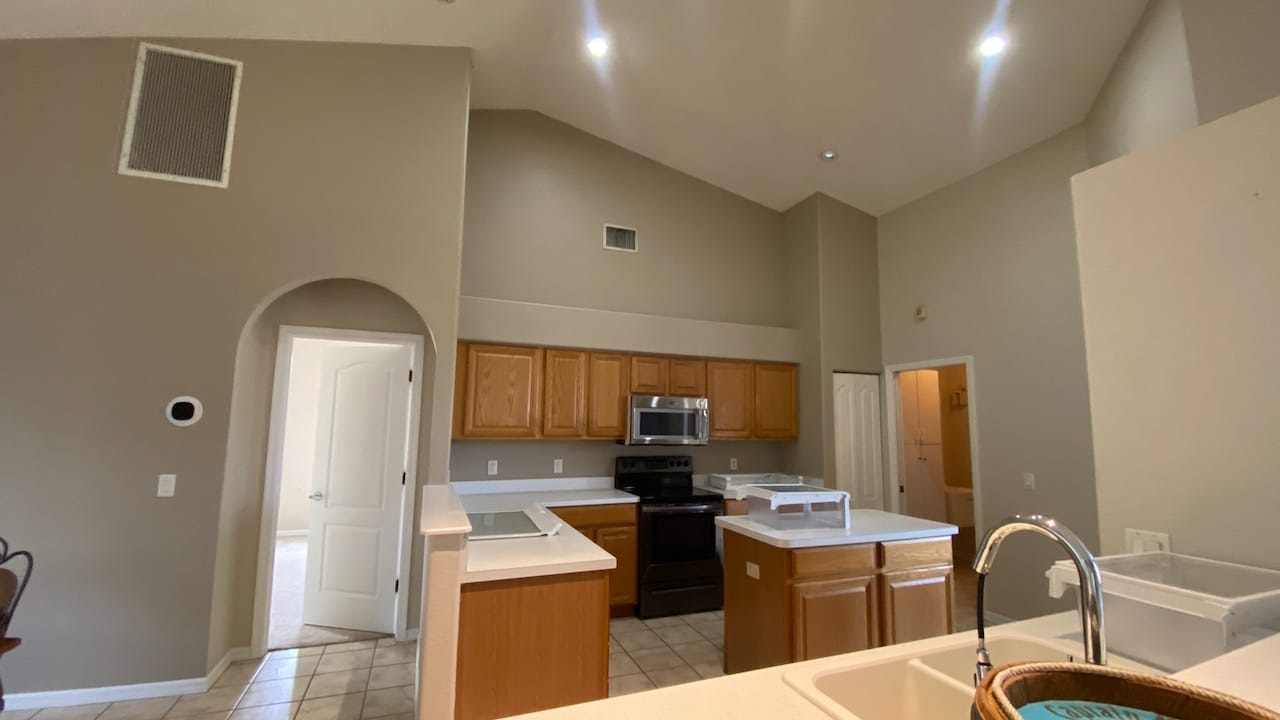153 Southeast 1st Avenue – photo 4