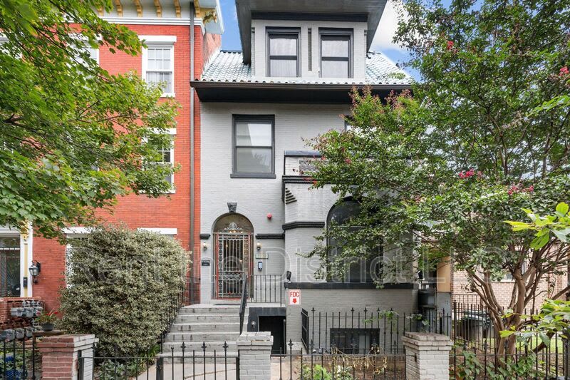 1109 M St NW Unit #1 – photo 1
