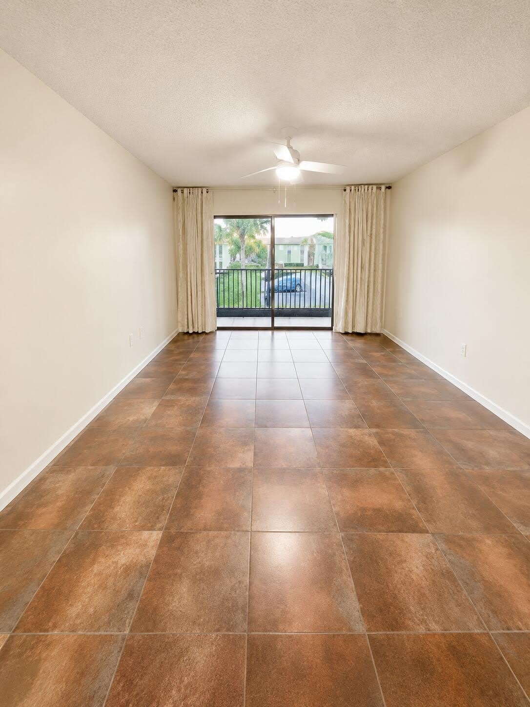 4147 NW 90TH Avenue – photo 4