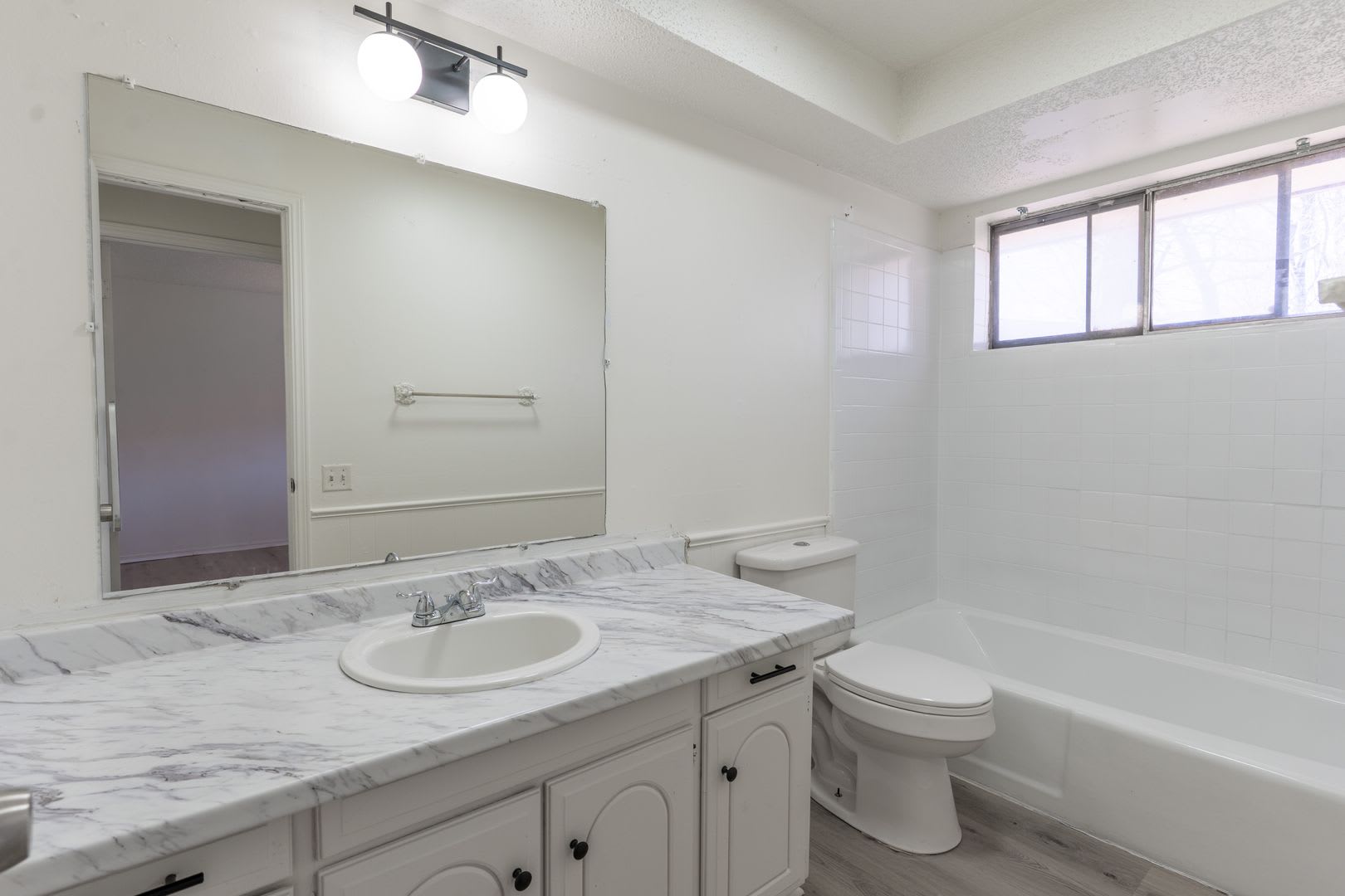 5113 S Briarwood Drive – photo 4