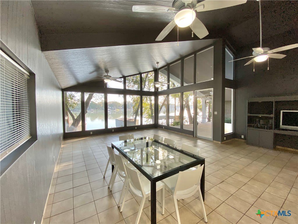 906 Lakeview Trail – photo 4