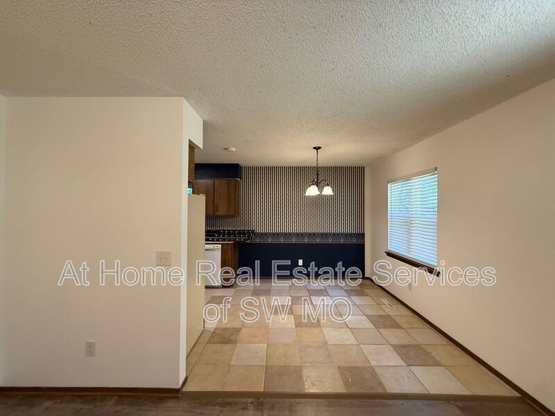 4041 S Sunrise Ave – photo 3