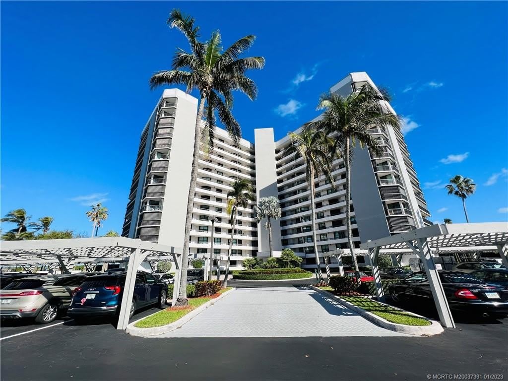 8880 S Ocean Drive – photo 1