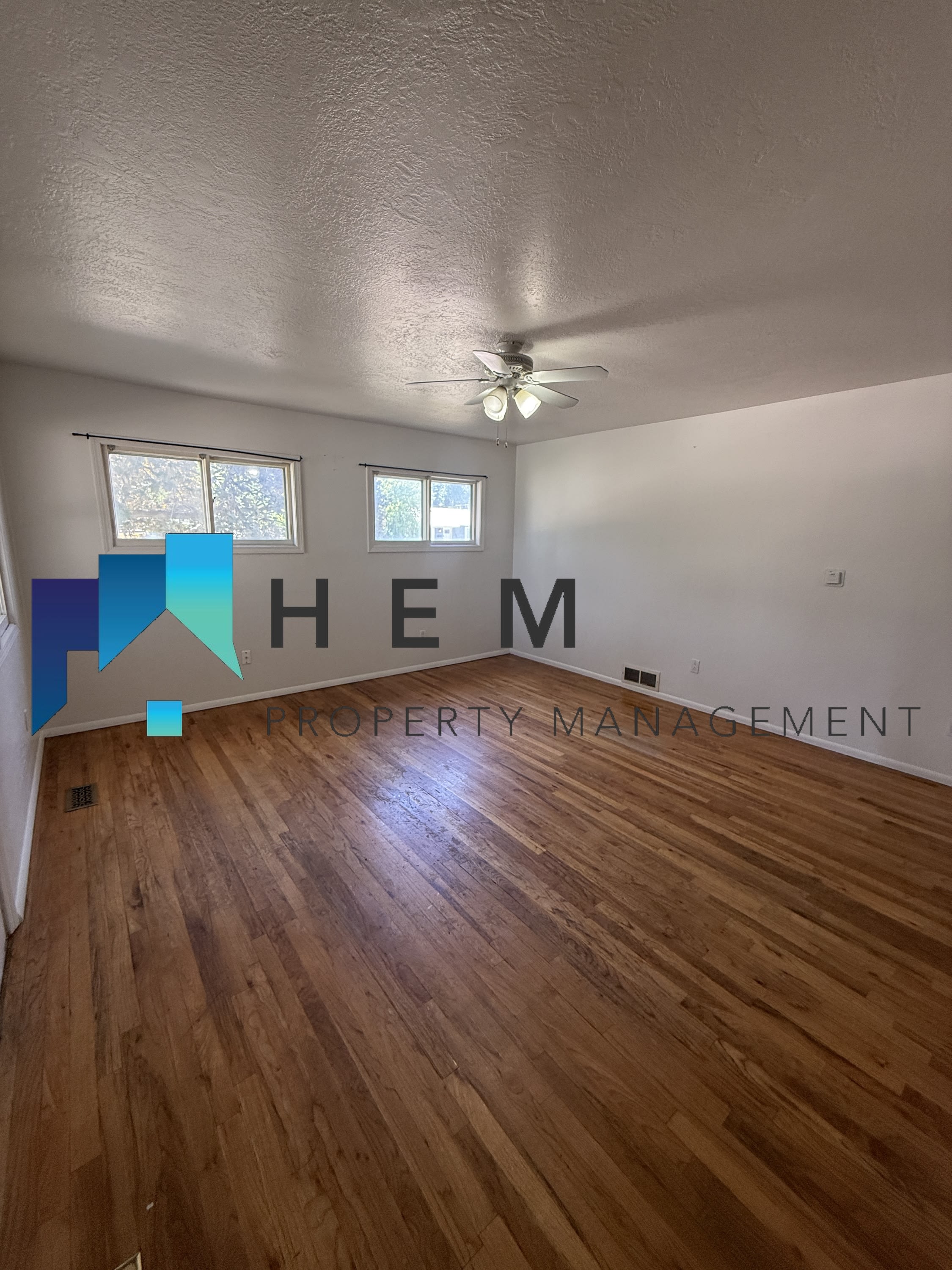 1480 Calkins Avenue – photo 1