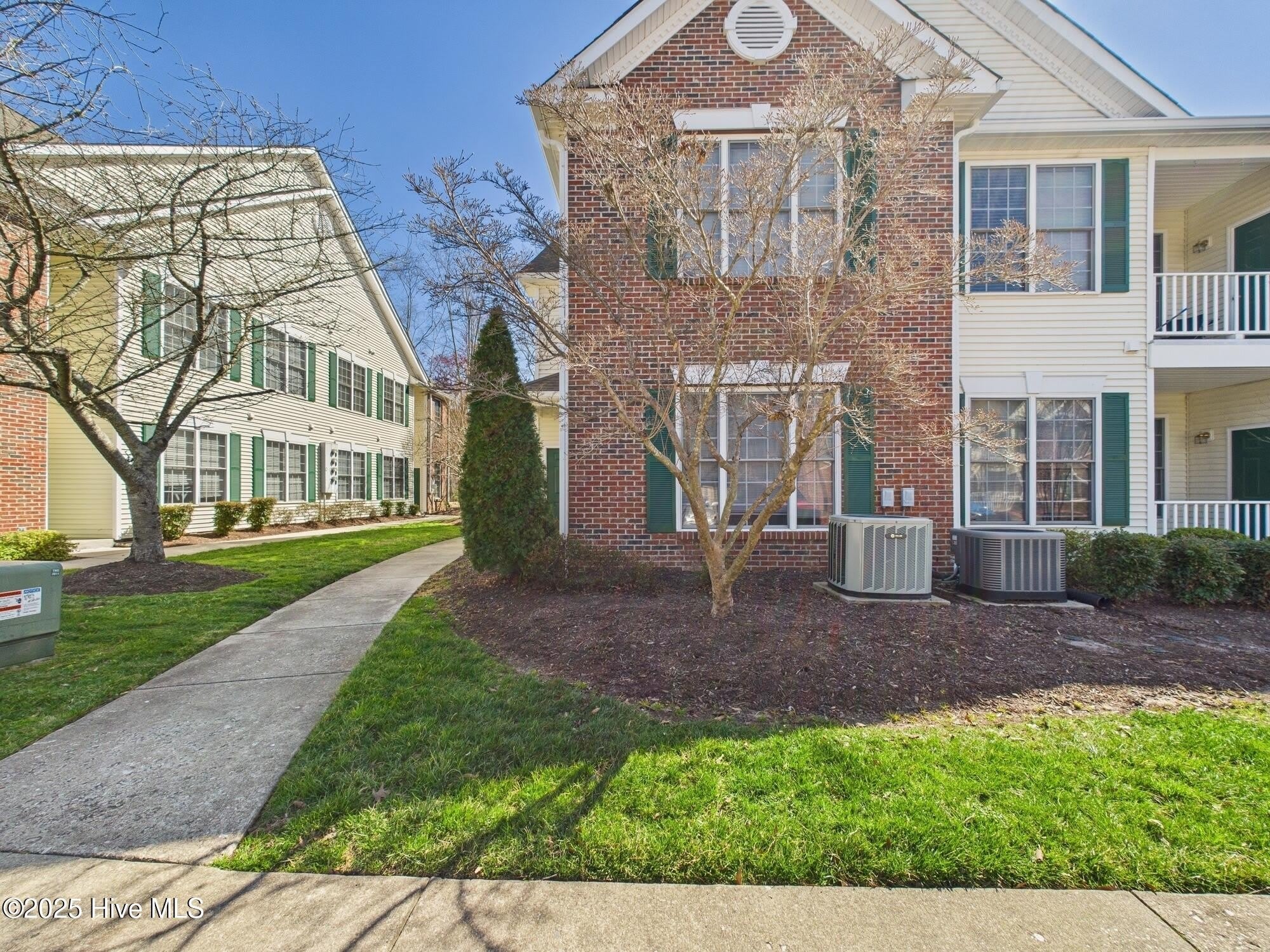 2111 Kudrow Lane – photo 2