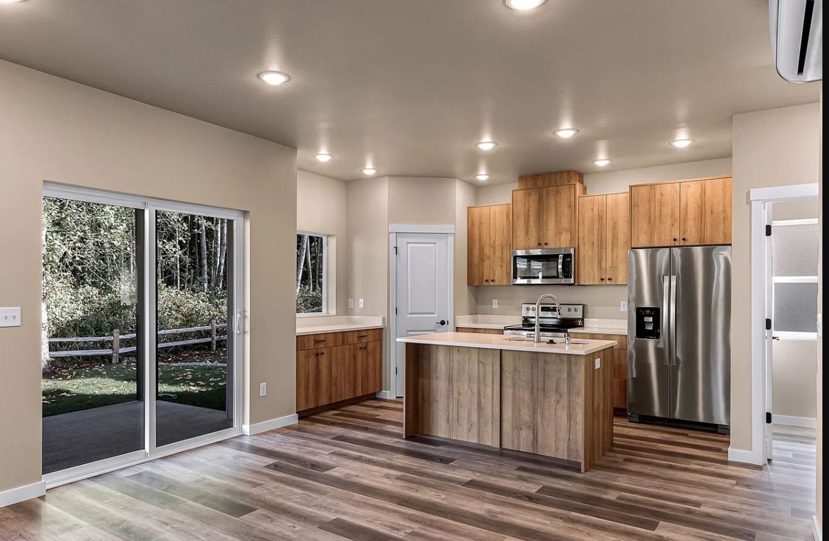 Welcome to The Ridge, 3 Bedroom Home! – photo 3