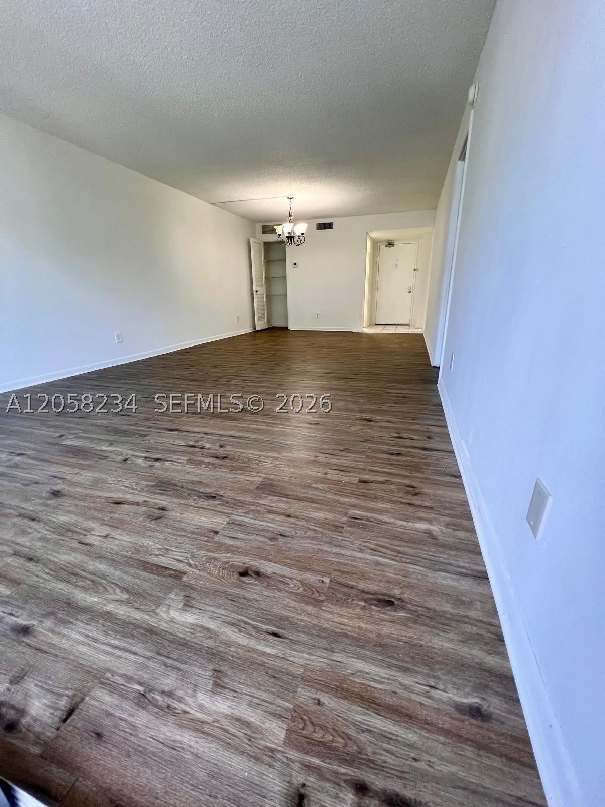 700 NW 214th St – photo 4