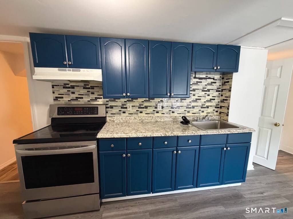 9 Forest Avenue – photo 3
