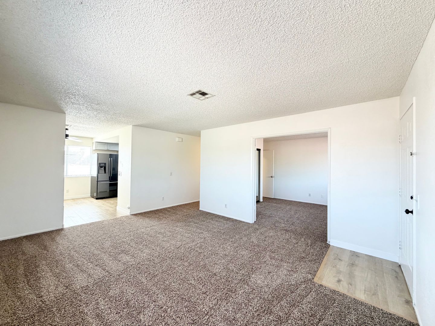 AVAILABLE NOW!! 3 Bedroom 2 Bathroom Upper Level Unit in Cathedral City! – photo 4