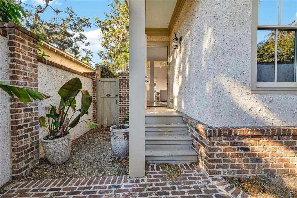 1030 Village Oaks Lane – photo 2