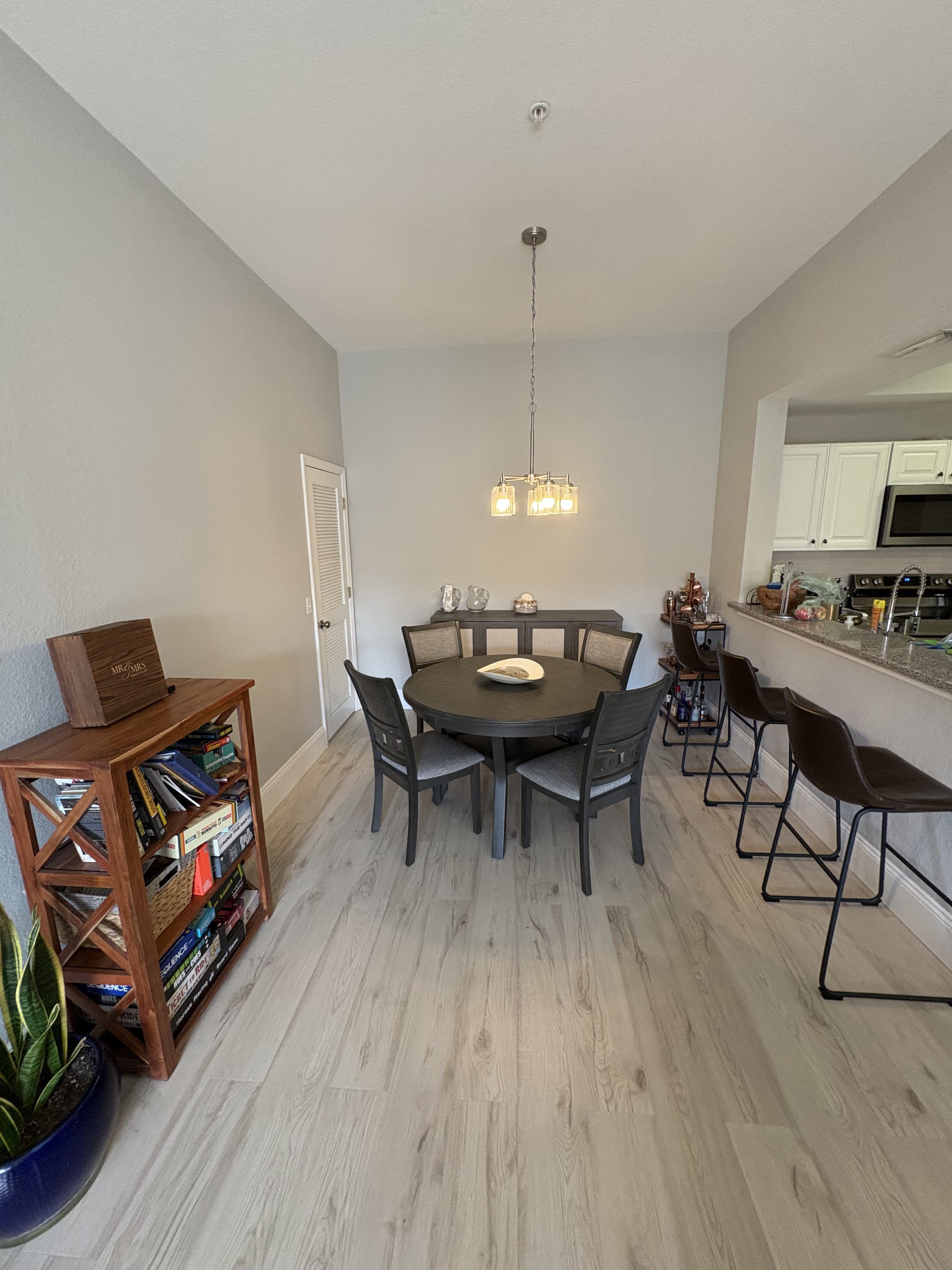 9015 Colby Drive – photo 4