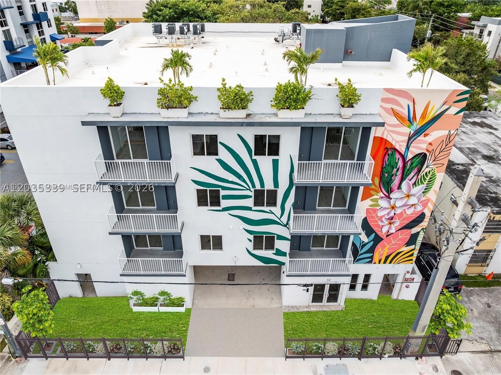 32 NW 14th Ave – photo 1