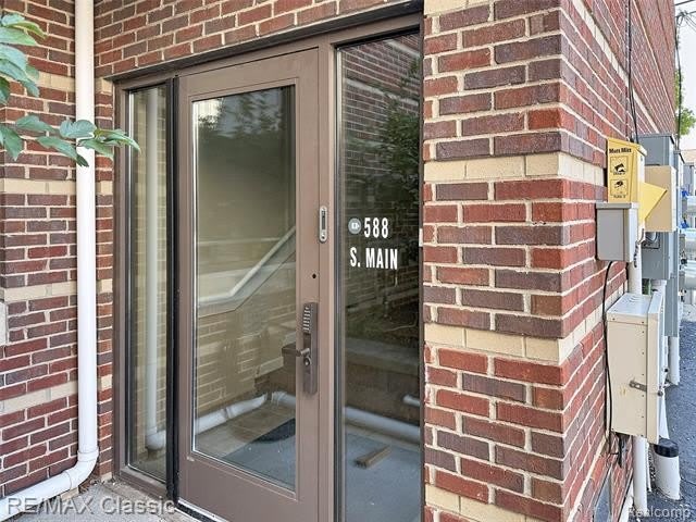 588 S Main Street – photo 2