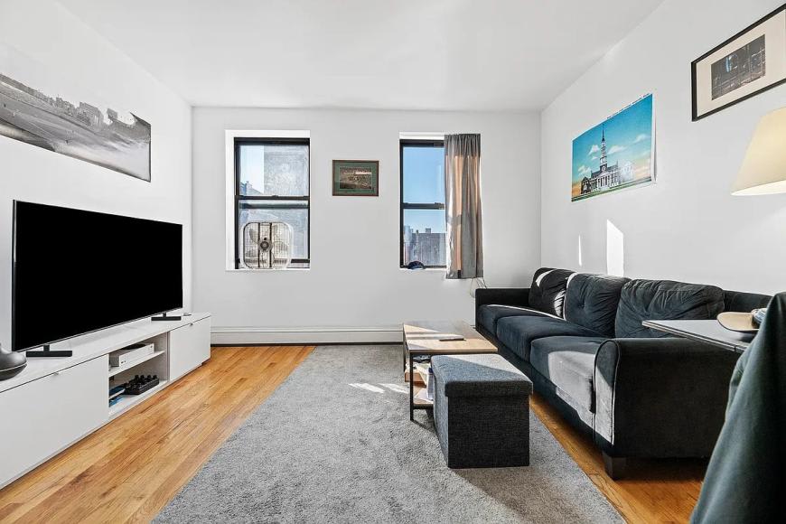 193 East 4th Street – photo 1