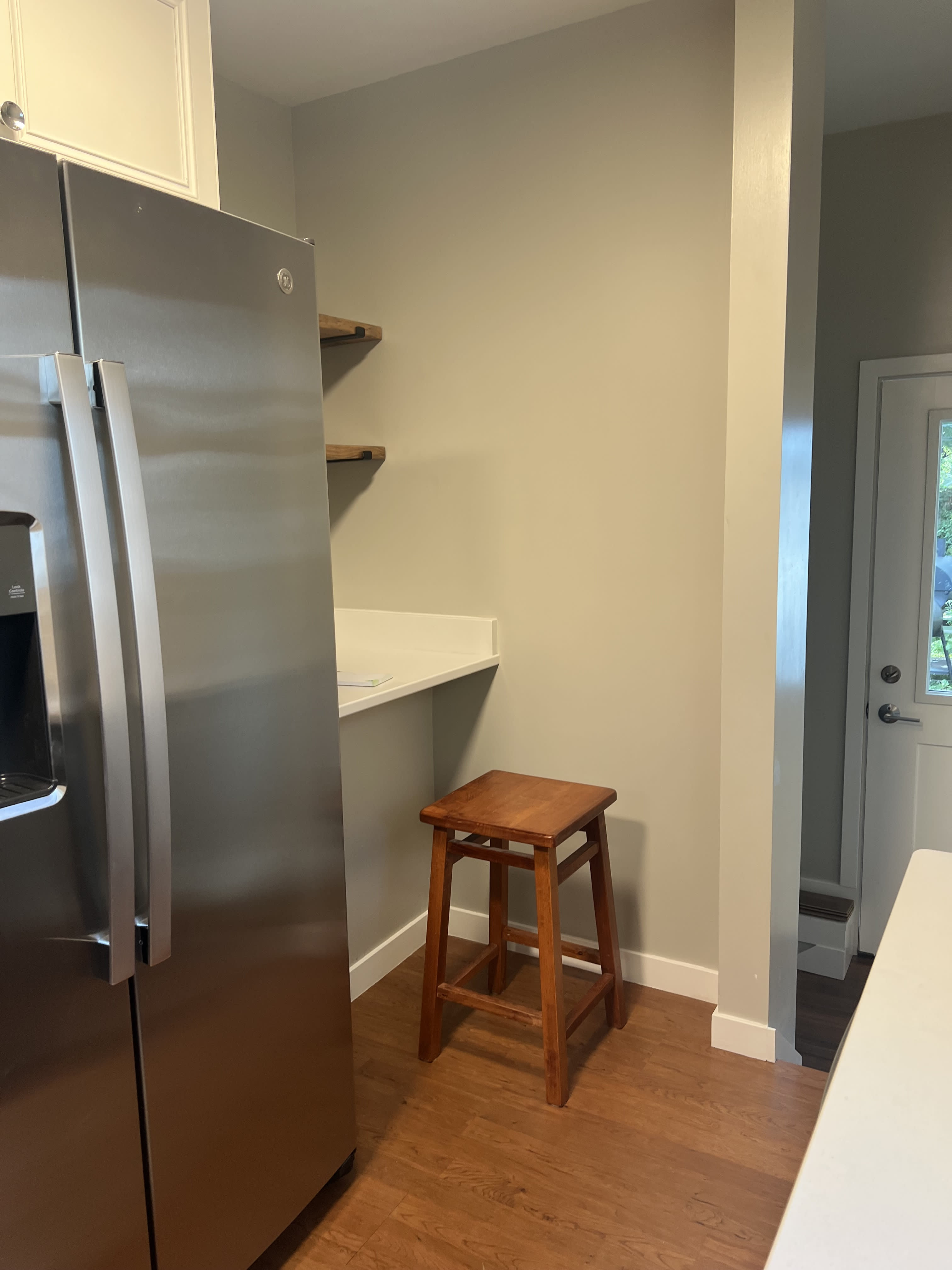 706 Whiting Avenue – photo 4