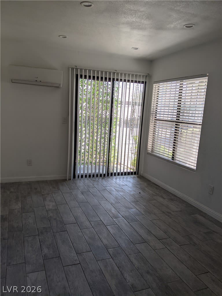 500 Elm Drive – photo 4