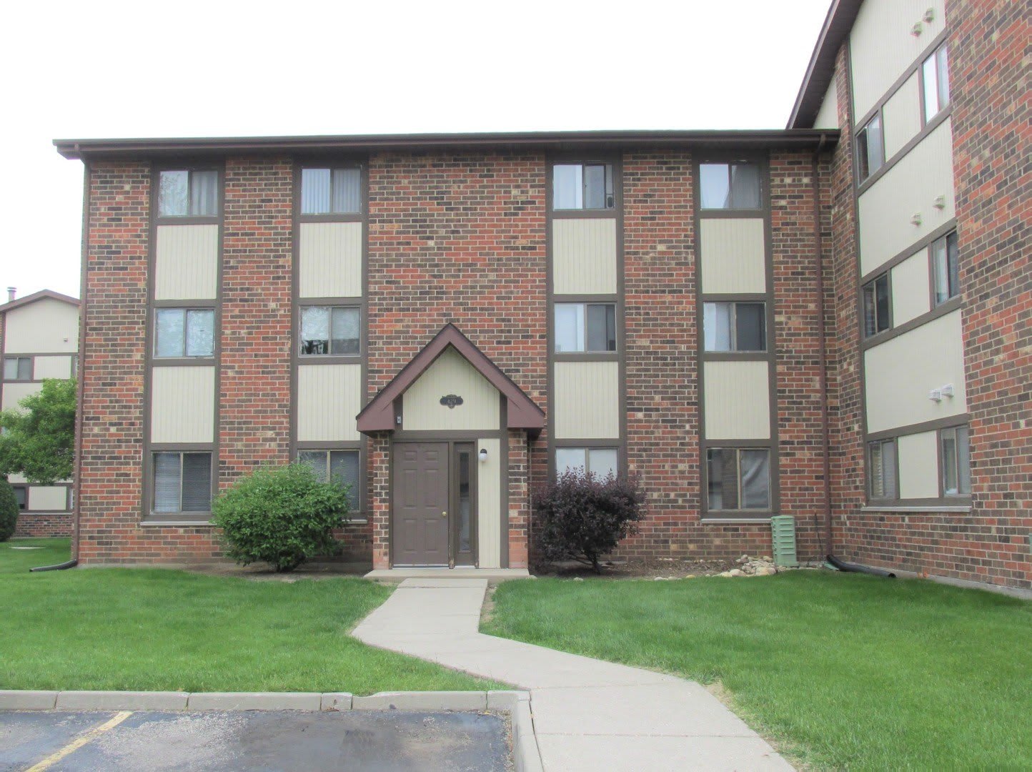 429 Berkshire Drive – photo 1