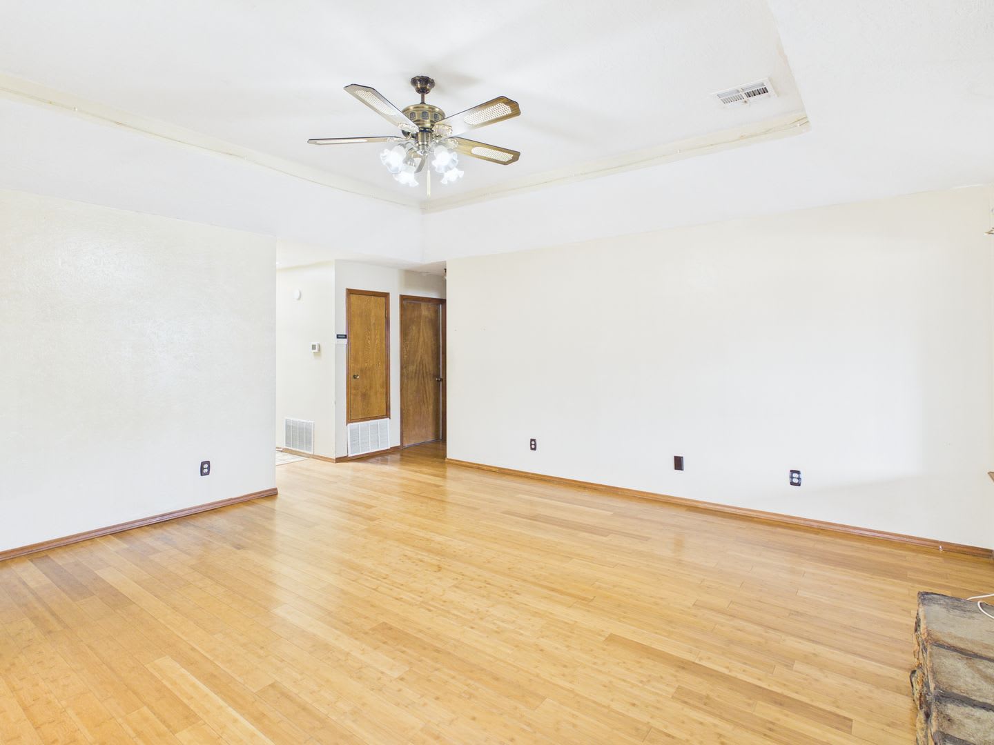 807 NW 68th St – photo 5