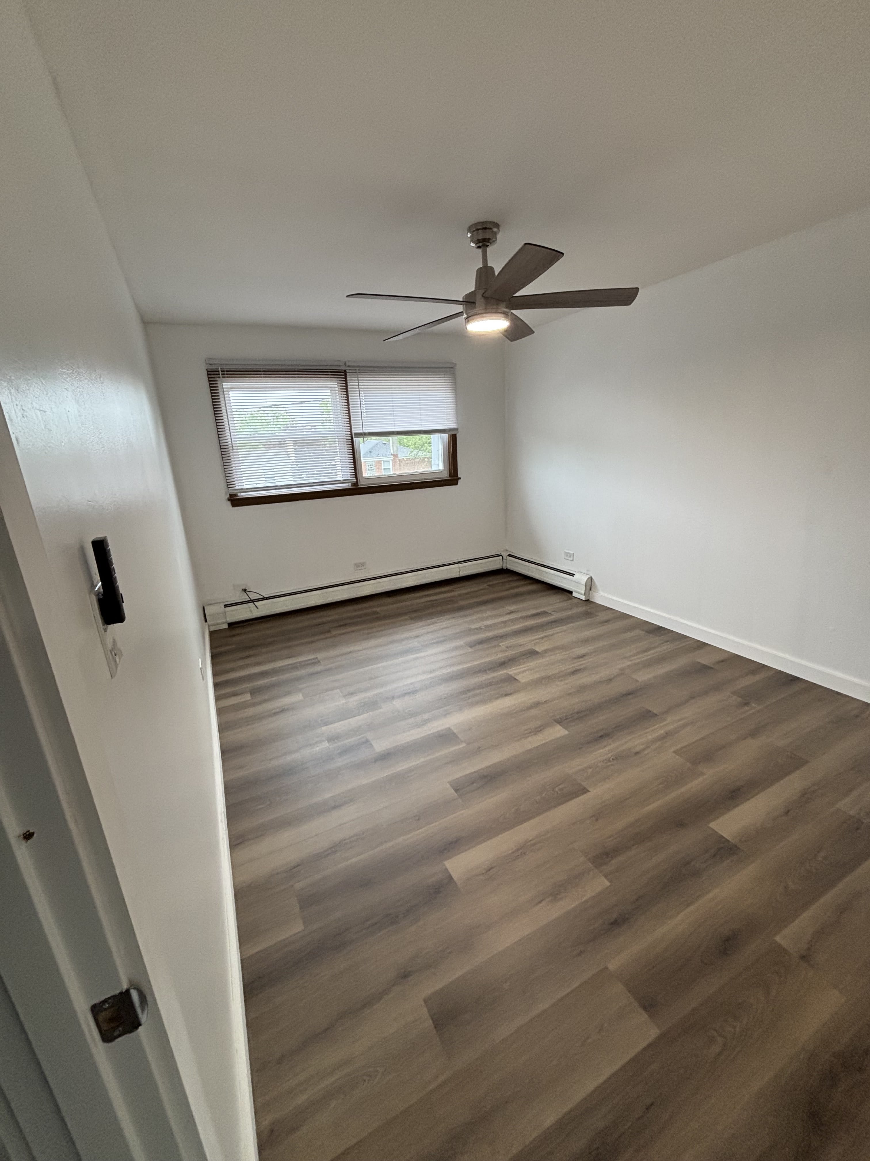 7305 South Kedzie Avenue – photo 2