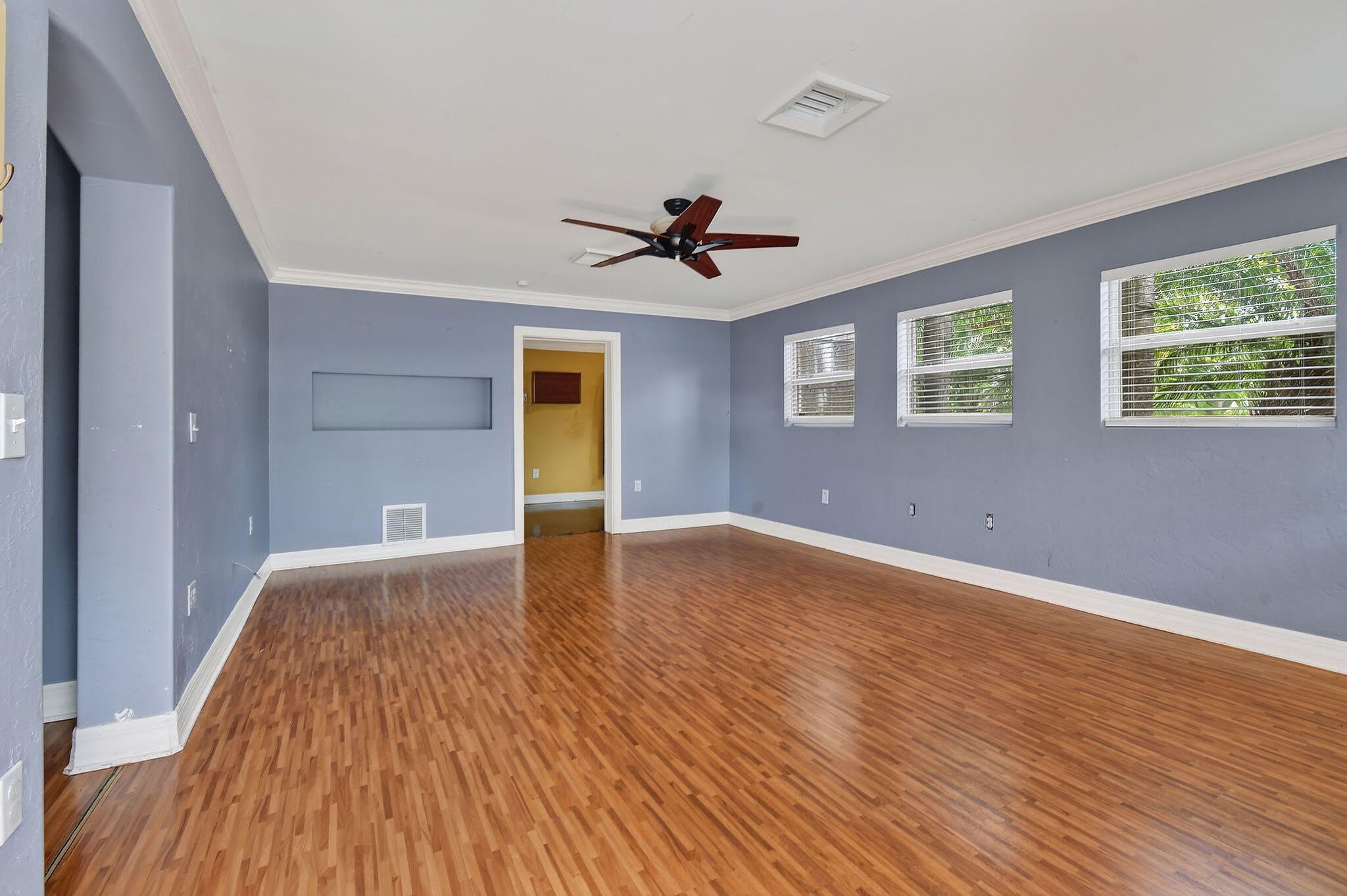 1005 Selkirk Street – photo 4