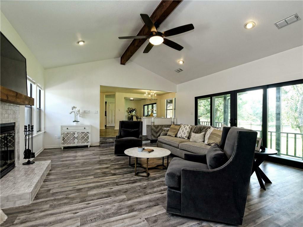 730 Vanguard Street – photo 3