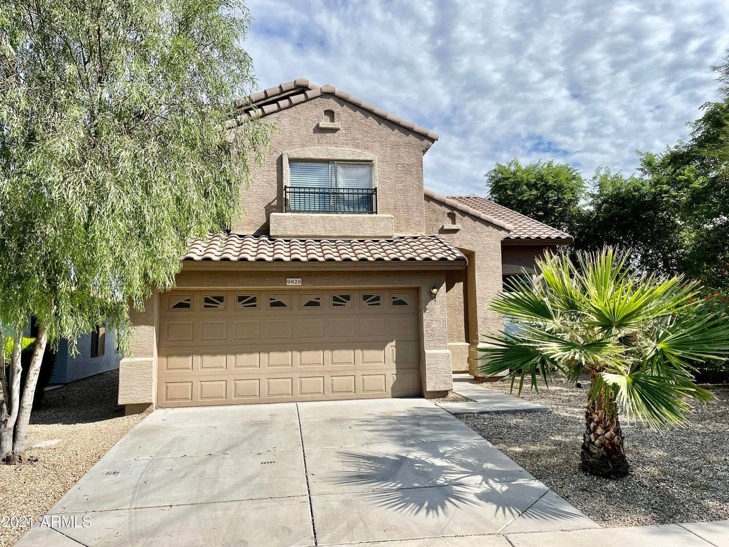 Beautifully renovated 3 bedroom/2.5 bathroom home in Tolleson! – photo 3