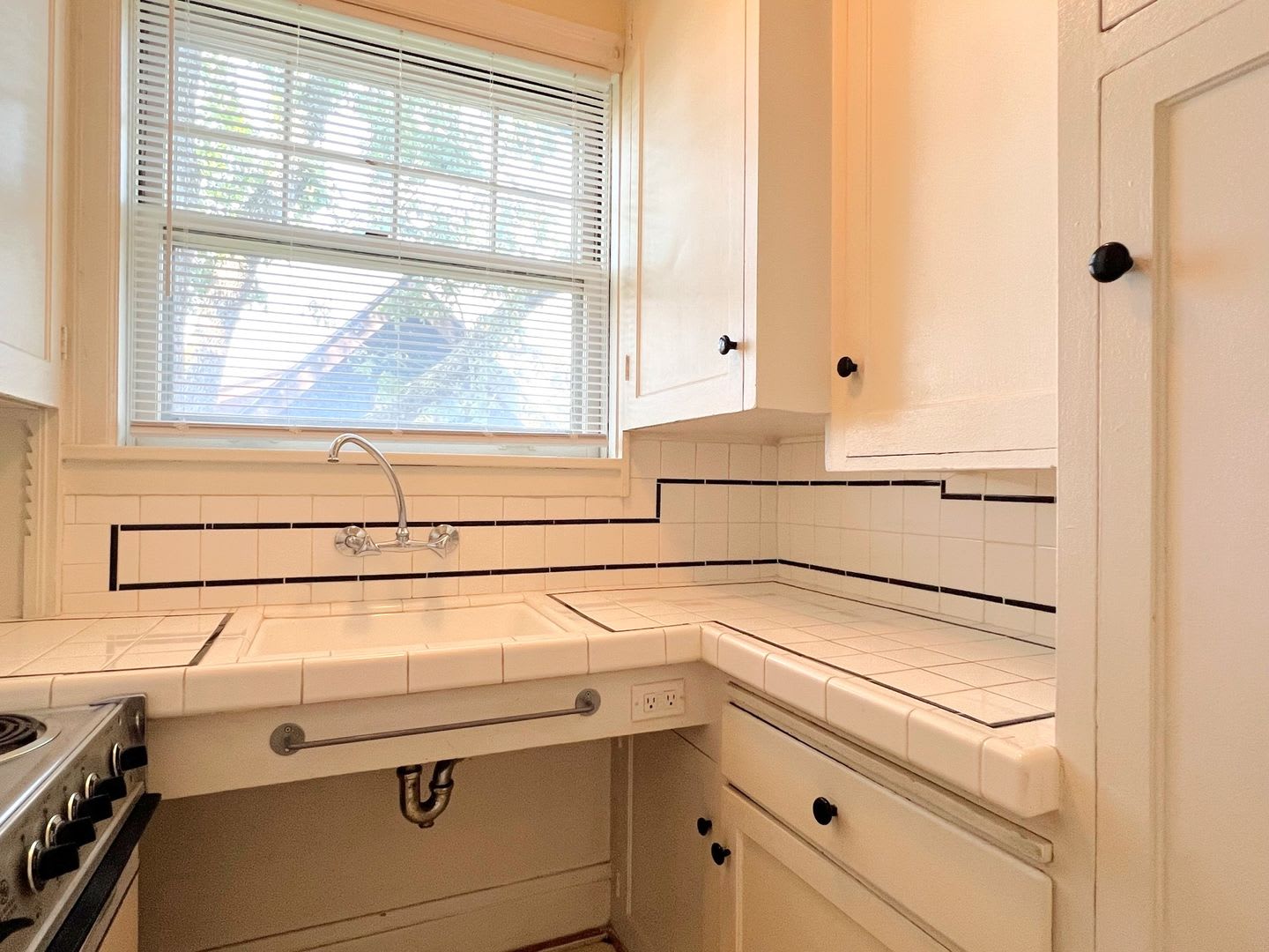 Northrup Apartments – photo 1