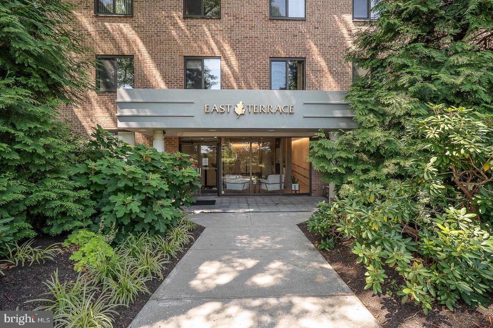 1650 OAKWOOD Drive – photo 1
