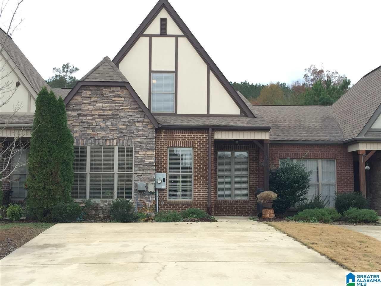 1033 ASHWOOD DRIVE – photo 1