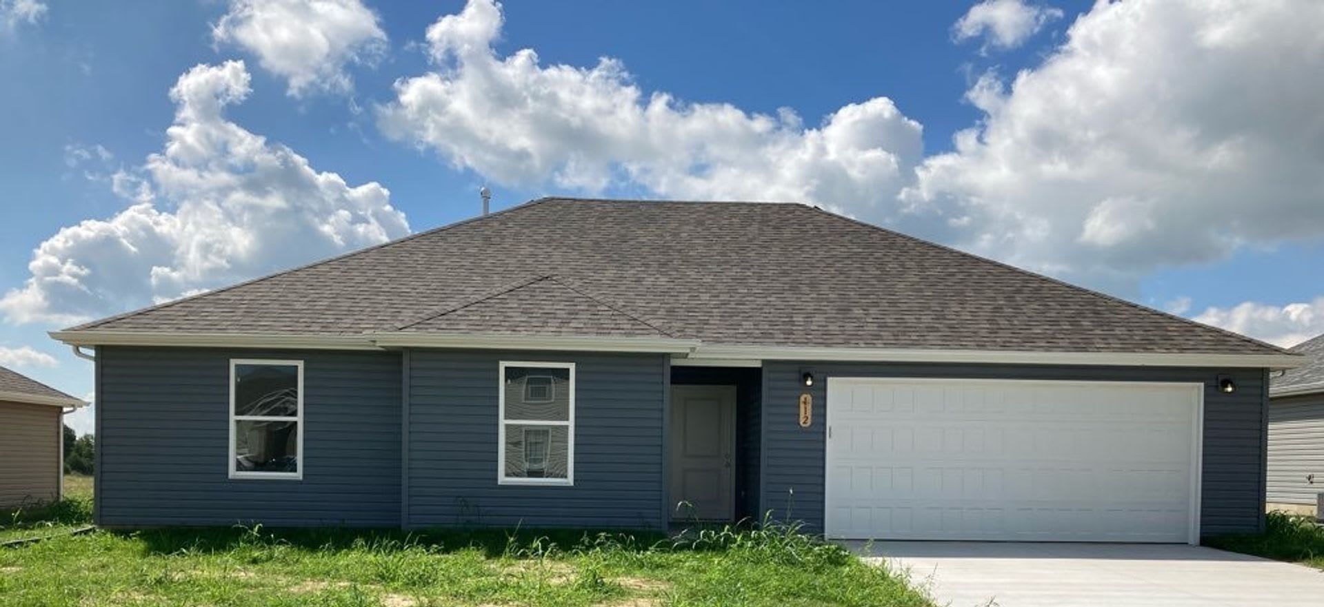 Brand New Aurora 3 Bedroom Rental – photo 5