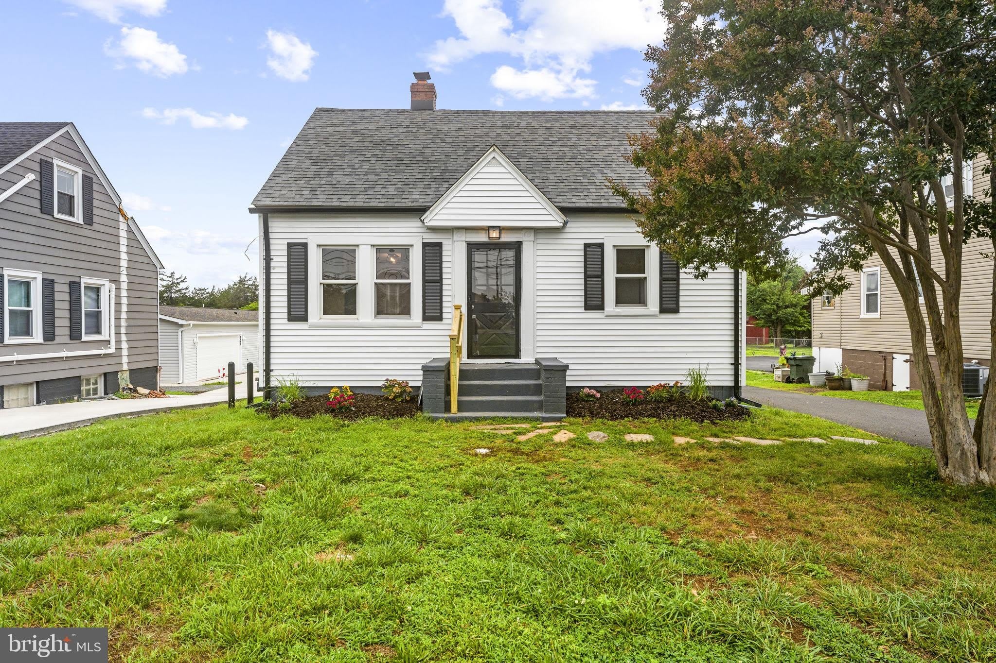 1818 Orange Road – photo 2