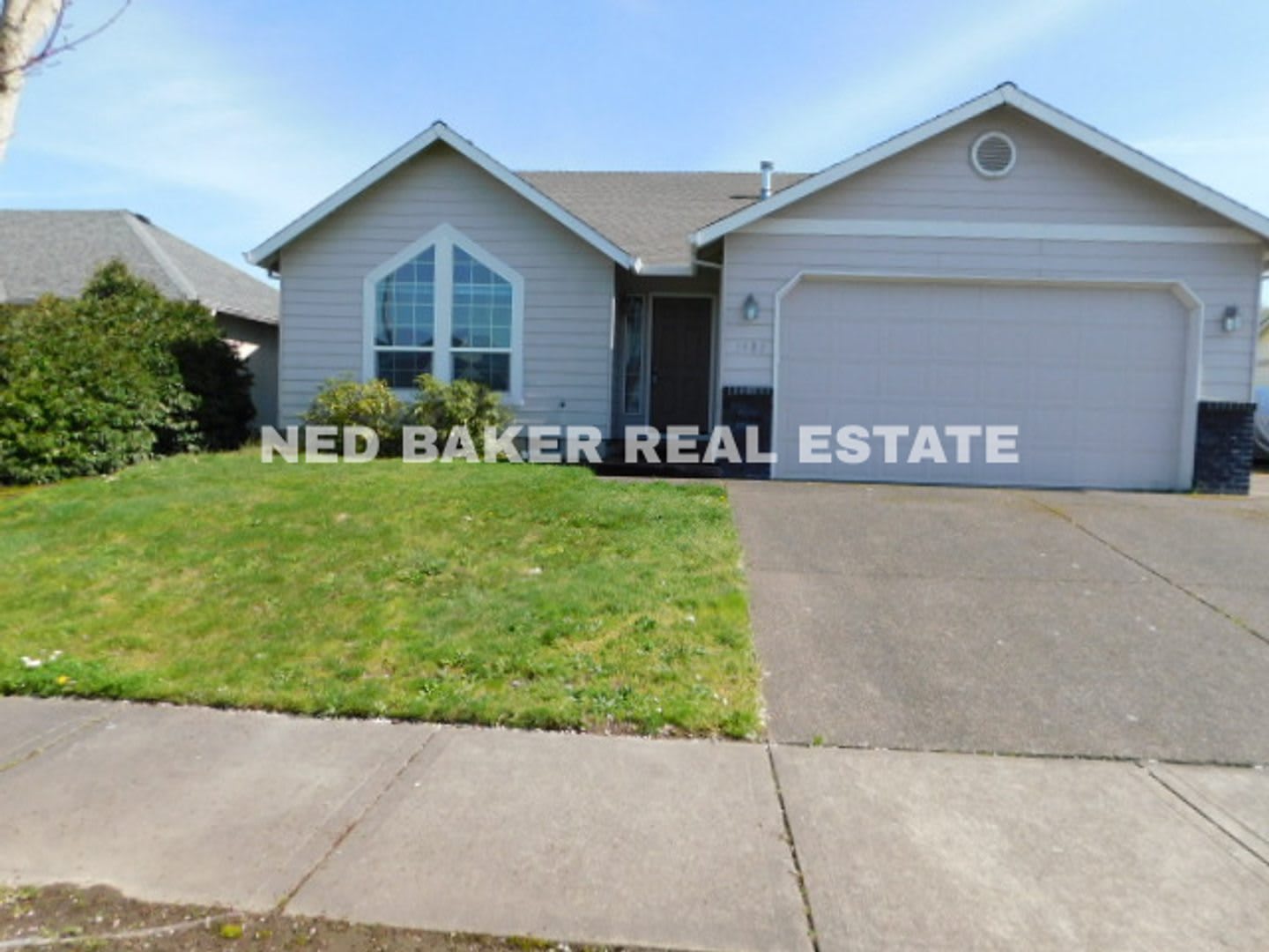 3Bd/2Ba Single Story Home – photo 1