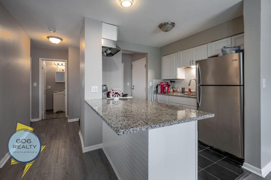 2310 N Harlem – photo 2