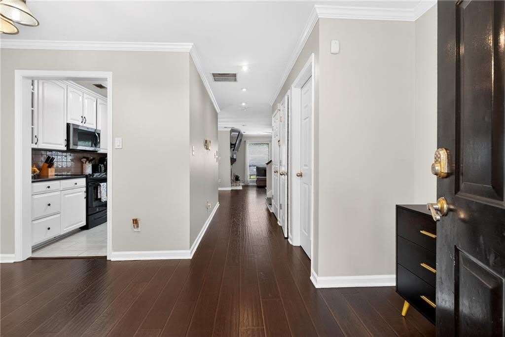 6393 Hawthorne Terrace – photo 4