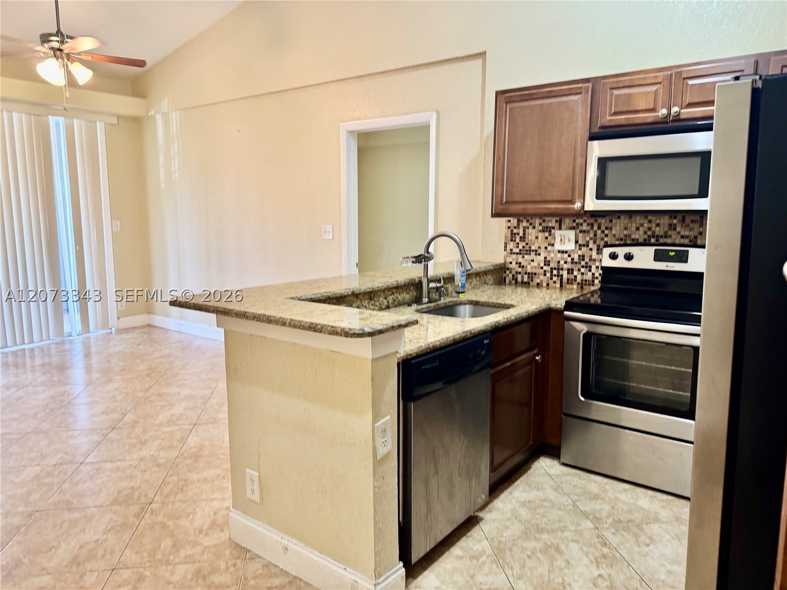 621 Lyons Rd – photo 3