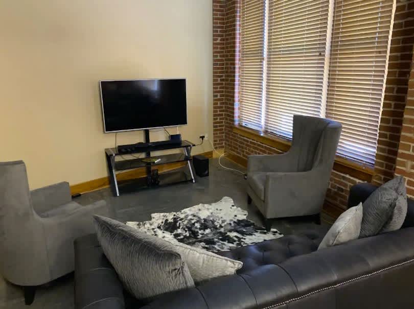 2206 Lucas Avenue 1 – photo 3