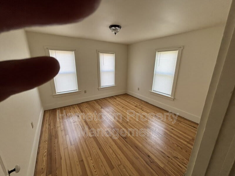 1135 Chestnut Street – photo 4