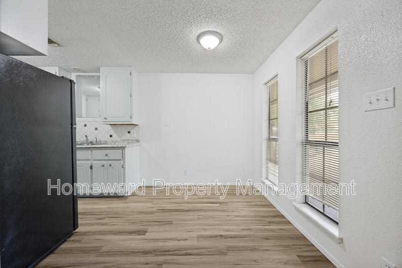 806 West Belden Street – photo 4