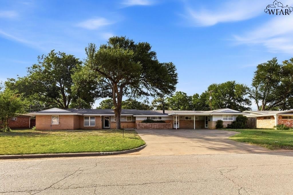 4202 MEADOWBROOK DRIVE – photo 1