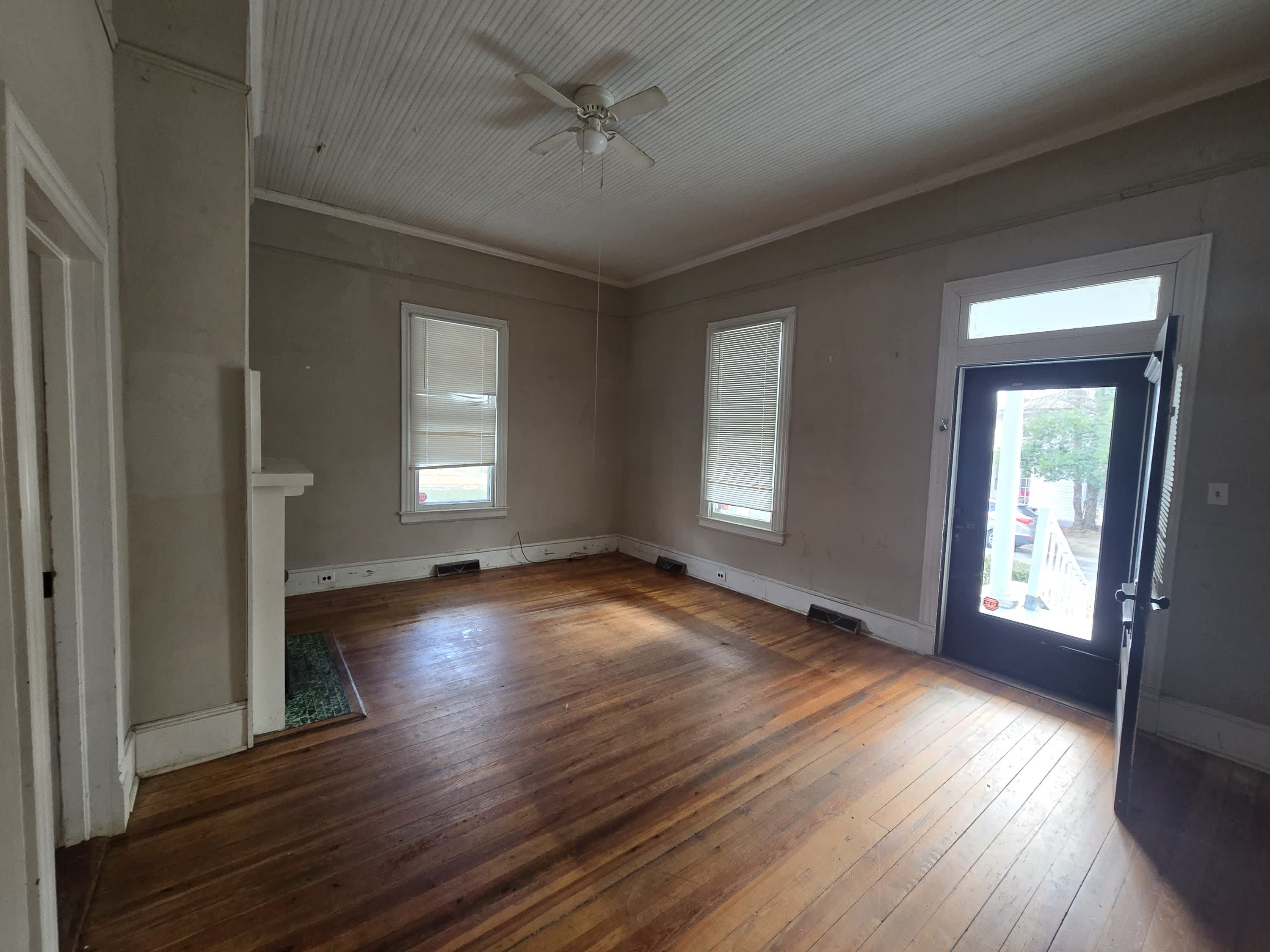 212 East Capitola Avenue – photo 2
