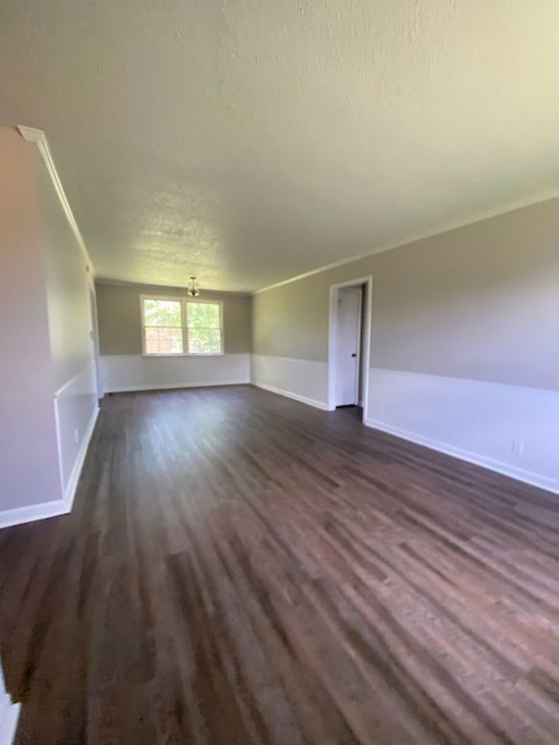 725 Overton Drive – photo 2